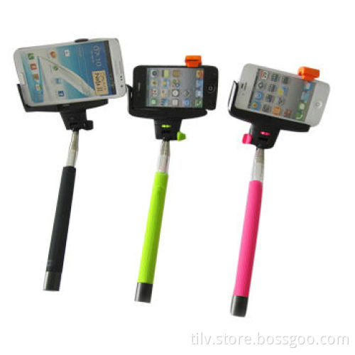 Wireless handheld selfie stick for mobile phone